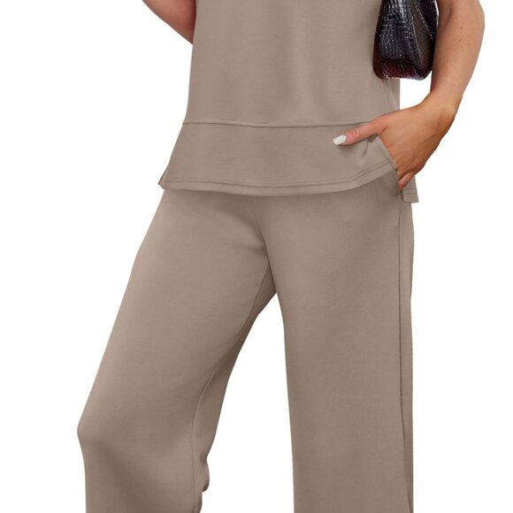 Wide Leg Lounge Set Side Slit Tracksuit Minimal Chic Travel Outfit